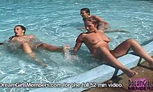 La nudità pubblica in spiaggia: una competizione selvaggia ed emozionante